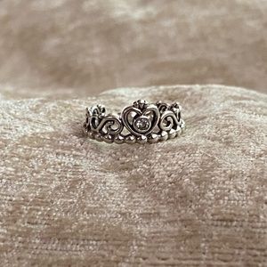 Pandora tiara ring